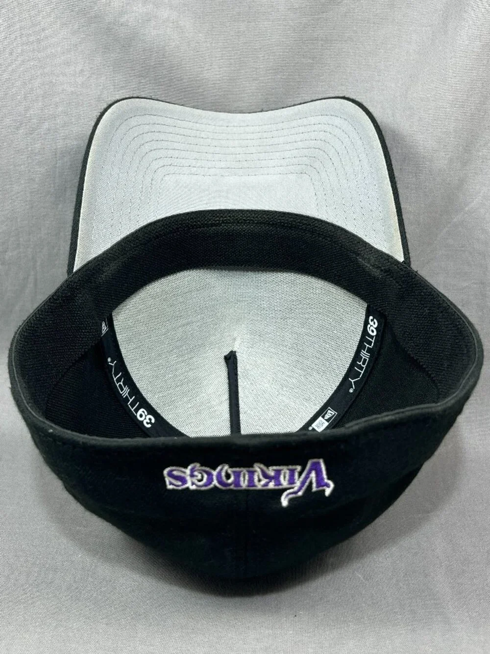 Minnesota Vikings New Era 39Thirty Flex M/L Hat Black Flawless Stripe Mens Cap